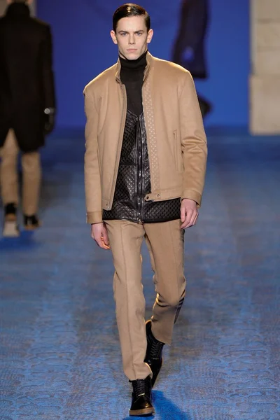 Look 21